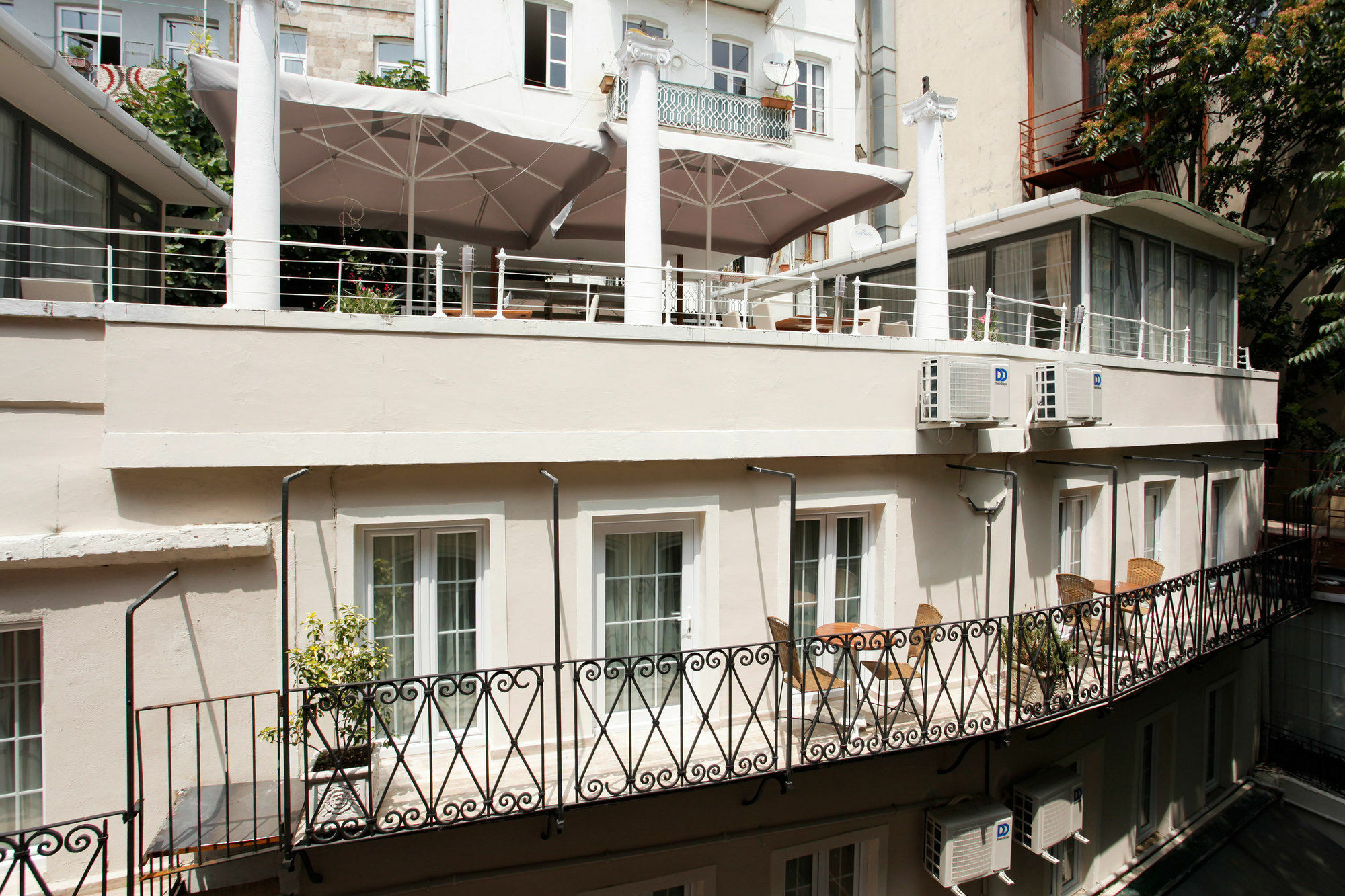 The Loft Istanbul Hotel Exterior photo